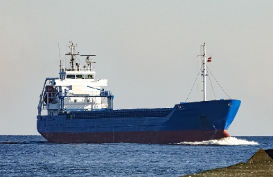 散貨船海運(yùn)將繼續(xù)扮演著重要角色，為全球經(jīng)濟(jì)注入活力與希望